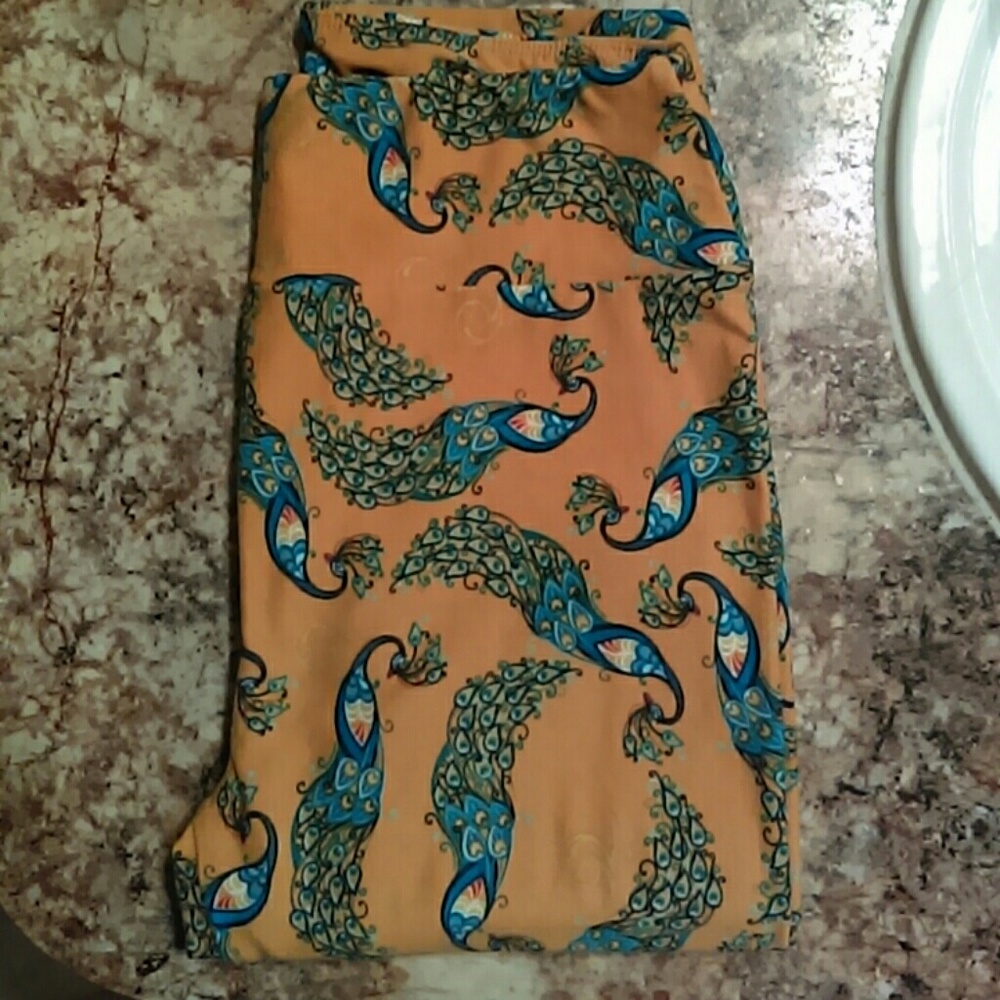 Brand new Lularoe peacock OS leggings